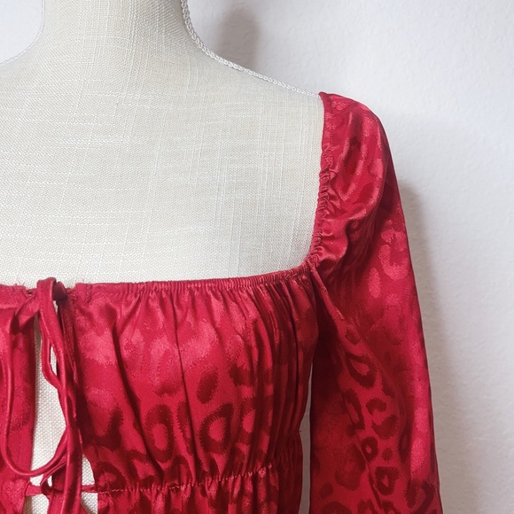 NWT Fashion Nova Loving You Too Much Satin Top - Picture 6 of 7